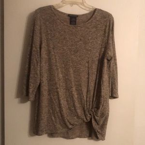 Chelsea & Theodore 3/4 sleeve blouse